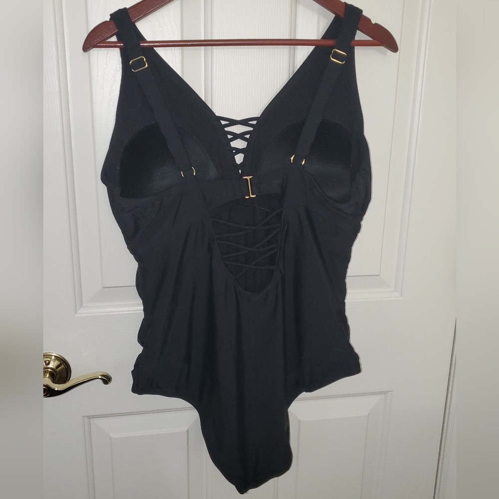 Swimsuit - Picture 2 of 2